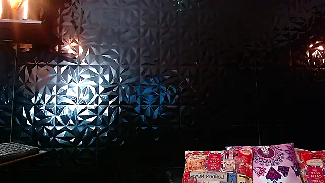 Snapshot of PINK__LOLA1 chatting on September 10, 2025, 11:04 pm PINK LOLA1 online show from September 10, 2025, 11:04 pm