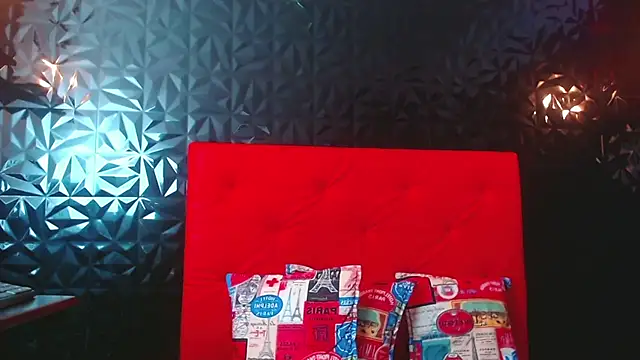 Snapshot of PINK__LOLA1 chatting on March 9, 2025, 3:11 am PINK LOLA1 online show from March 9, 2025, 3:11 am