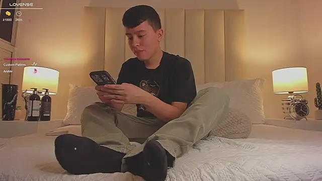 Snapshot of the_little_cody chatting on September 11, 2025, 7:36 pm the little cody online show from September 11, 2025, 7:36 pm
