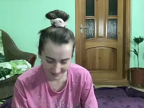 Snapshot of AngelTough20 chatting on November 1, 2025, 12:17 am AngelTough20 online show from November 1, 2025, 12:17 am