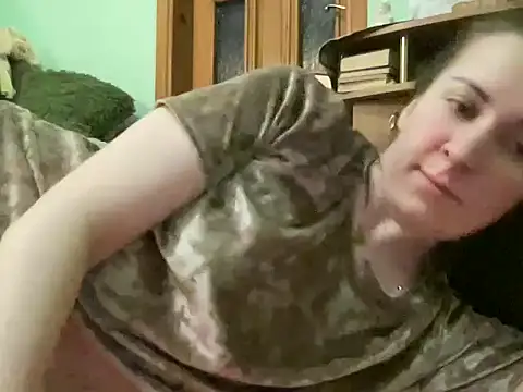 Snapshot of AngelTough20 chatting on May 18, 2026, 11:42 pm AngelTough20 online show from May 18, 2026, 11:42 pm