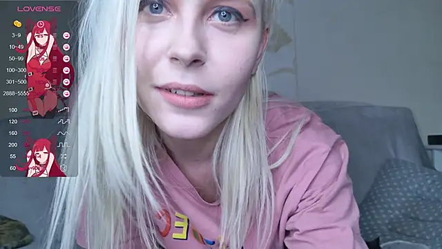 Snapshot of Evelyn_rabbit chatting on March 7, 2025, 1:51 pm Evelyn rabbit online show from March 7, 2025, 1:51 pm