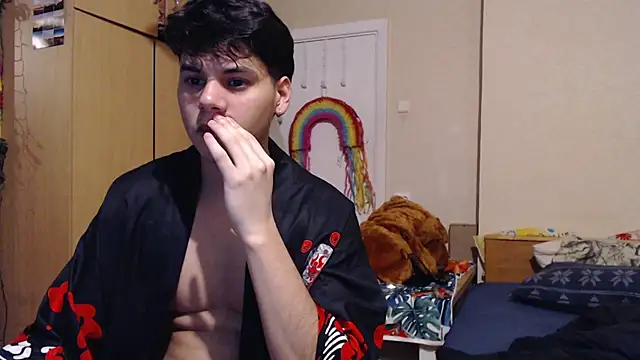 tomas boy20 online show from November 13, 2025, 8:35 pm