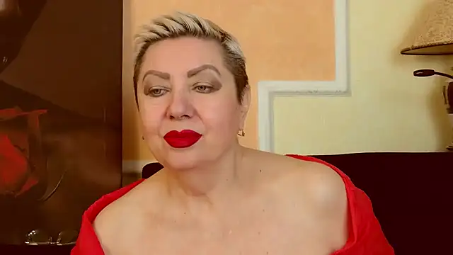 Snapshot of LadyPosh chatting on May 29, 2026, 8:15 pm LadyPosh online show from May 29, 2026, 8:15 pm