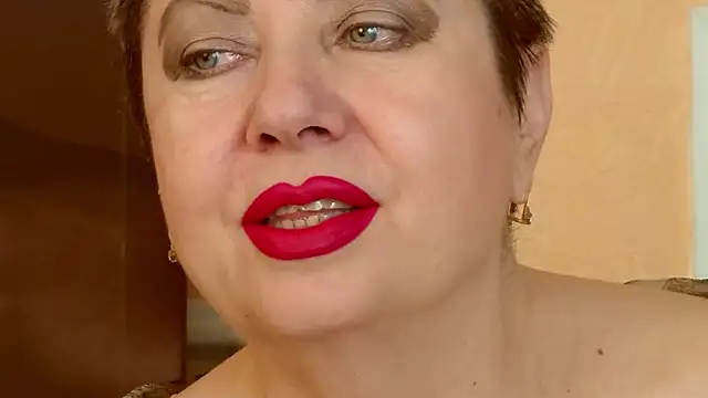 Snapshot of LadyPosh chatting on June 25, 2026, 9:31 pm LadyPosh online show from June 25, 2026, 9:31 pm