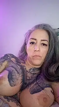 vamporasuccubus19777 online show from March 1, 2025, 5:09 am