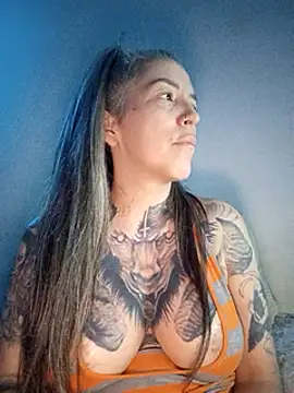 vamporasuccubus19777 online show from March 14, 2025, 8:21 am