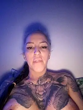 vamporasuccubus19777 online show from October 18, 2025, 3:30 am