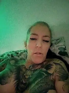 vamporasuccubus19777 online show from October 18, 2025, 11:07 pm