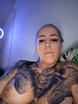 vamporasuccubus19777 online show from March 1, 2025, 2:04 am