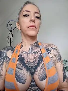 vamporasuccubus19777 online show from March 2, 2025, 7:41 pm