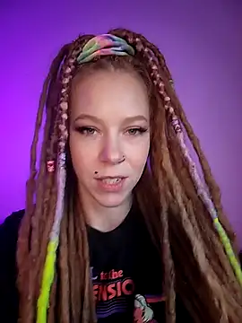 LucidLucy online show from April 12, 2026, 5:27 pm