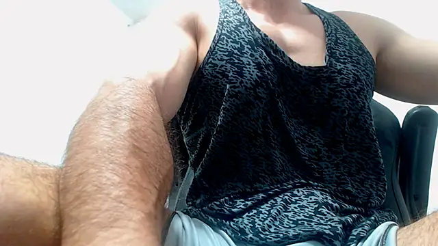 Snapshot of sexy_fit_guy_on_cam chatting on June 24, 2026, 9:08 am sexy fit guy on cam online show from June 24, 2026, 9:08 am