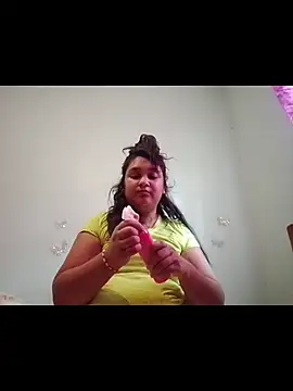 Snapshot of Indianbloom- chatting on October 29, 2025, 8:57 am Indianbloom- online show from October 29, 2025, 8:57 am