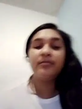 Snapshot of Indianbloom- chatting on November 5, 2025, 1:14 pm Indianbloom- online show from November 5, 2025, 1:14 pm