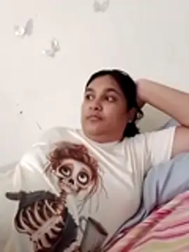 Snapshot of Indianbloom- chatting on November 27, 2025, 12:38 pm Indianbloom- online show from November 27, 2025, 12:38 pm