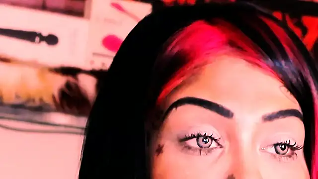 indian dreamgirl online show from November 8, 2025, 10:24 pm