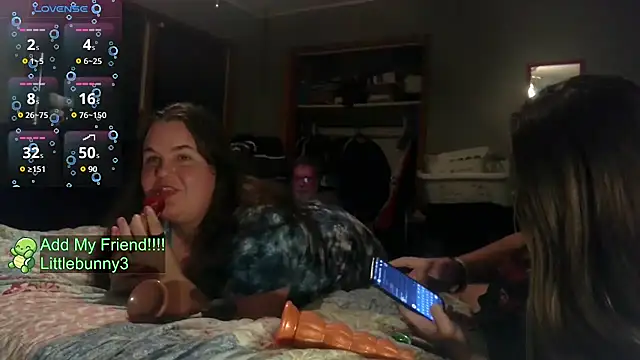 Snapshot of ZeTurtleMaster chatting on October 31, 2025, 4:42 am ZeTurtleMaster online show from October 31, 2025, 4:42 am