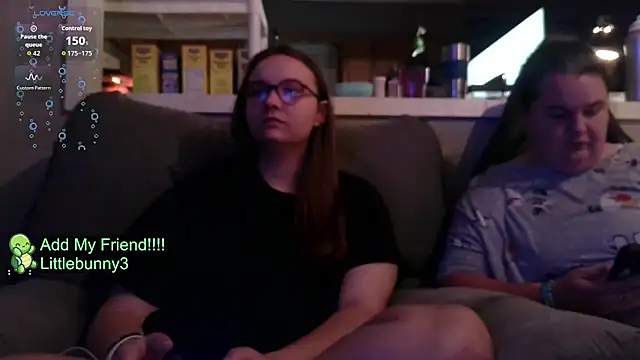 Snapshot of ZeTurtleMaster chatting on October 22, 2025, 12:10 am ZeTurtleMaster online show from October 22, 2025, 12:10 am