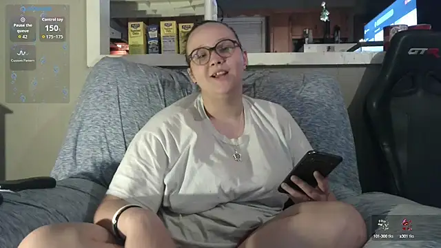 Snapshot of ZeTurtleMaster chatting on October 17, 2025, 3:10 am ZeTurtleMaster online show from October 17, 2025, 3:10 am