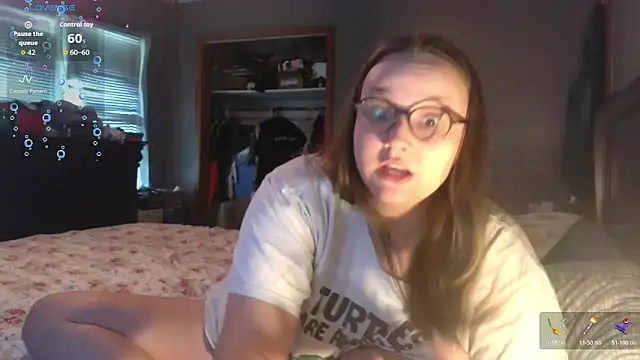 Snapshot of ZeTurtleMaster chatting on November 7, 2025, 6:23 pm ZeTurtleMaster online show from November 7, 2025, 6:23 pm