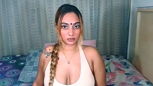 Snapshot of sexyindianchic chatting on November 28, 2025, 7:36 pm sexyindianchic online show from November 28, 2025, 7:36 pm