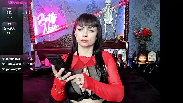 BettyNoir online show from November 8, 2025, 9:07 pm