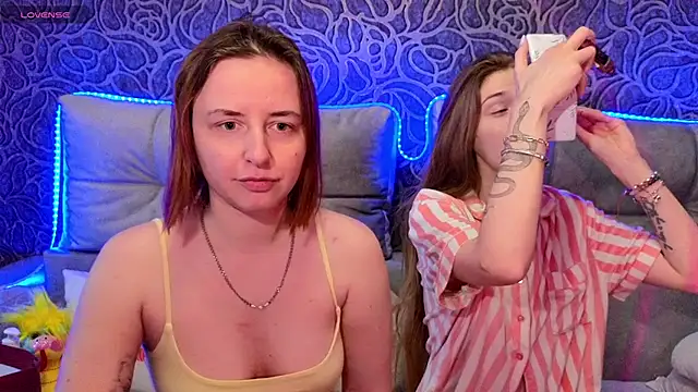 DanaMartina online show from April 18, 2026, 3:14 pm