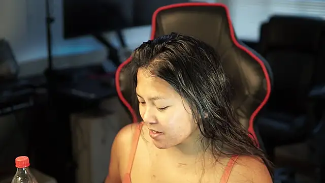 Bubbleliyah online show from January 3, 2025, 4:27 pm