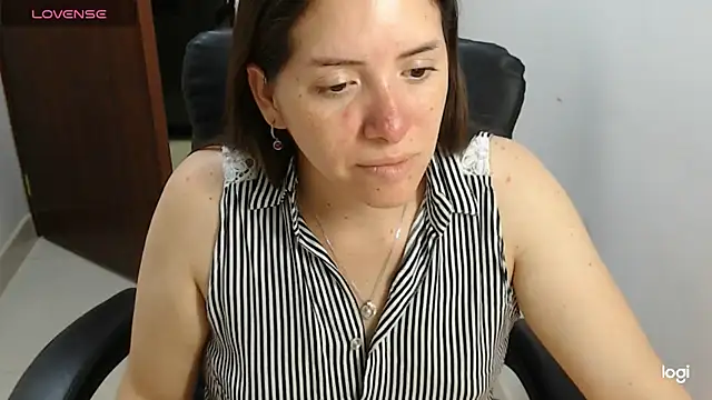 Snapshot of spicey_latina chatting on July 20, 2026, 11:29 pm spicey latina online show from July 20, 2026, 11:29 pm