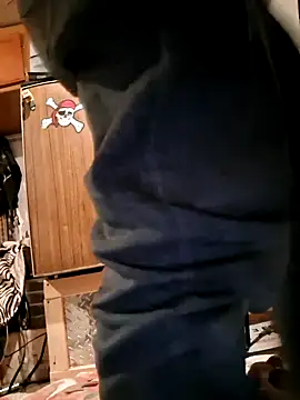 Snapshot of justinewe69 chatting on October 3, 2025, 1:42 am justinewe69 online show from October 3, 2025, 1:42 am