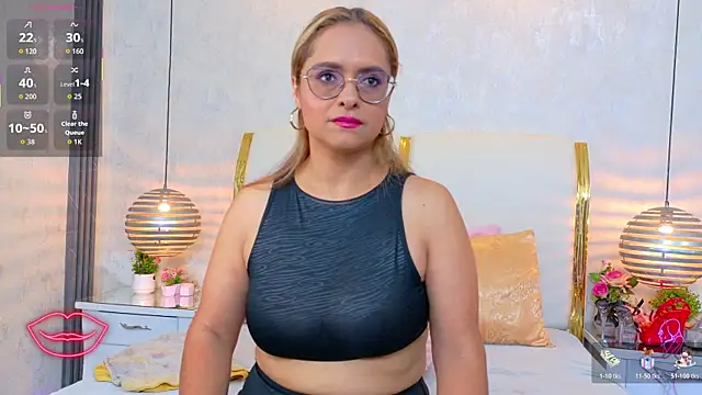 Snapshot of MarilynVega1 chatting on June 15, 2026, 8:30 pm MarilynVega1 online show from June 15, 2026, 8:30 pm