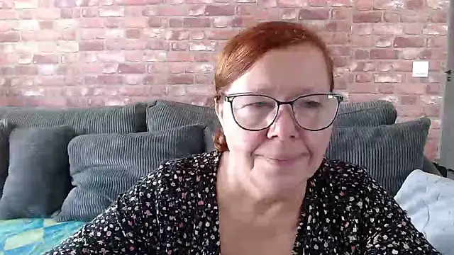 Snapshot of Adelewildx chatting on October 3, 2025, 10:39 am Adelewildx online show from October 3, 2025, 10:39 am