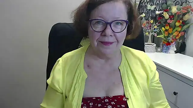 Snapshot of Adelewildx chatting on April 28, 2026, 10:30 am Adelewildx online show from April 28, 2026, 10:30 am