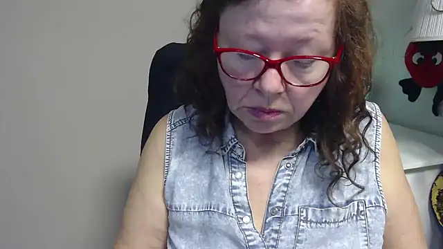 Snapshot of Adelewildx chatting on March 12, 2025, 7:46 am Adelewildx online show from March 12, 2025, 7:46 am