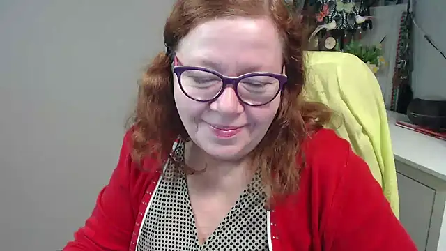 Snapshot of Adelewildx chatting on December 4, 2025, 4:22 am Adelewildx online show from December 4, 2025, 4:22 am