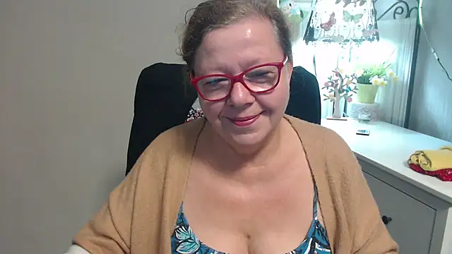 Snapshot of Adelewildx chatting on September 22, 2025, 3:34 am Adelewildx online show from September 22, 2025, 3:34 am