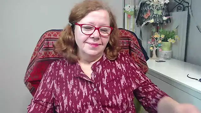 Snapshot of Adelewildx chatting on November 5, 2025, 4:04 am Adelewildx online show from November 5, 2025, 4:04 am