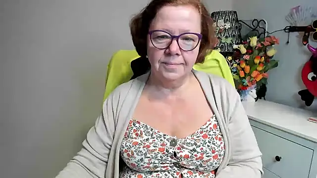 Snapshot of Adelewildx chatting on May 20, 2026, 3:36 am Adelewildx online show from May 20, 2026, 3:36 am