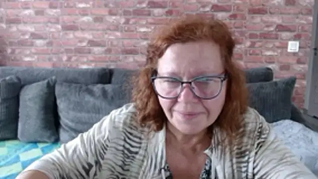 Snapshot of Adelewildx chatting on October 11, 2025, 11:22 am Adelewildx online show from October 11, 2025, 11:22 am