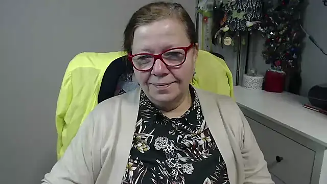 Adelewildx online show from December 19, 2025, 4:49 am