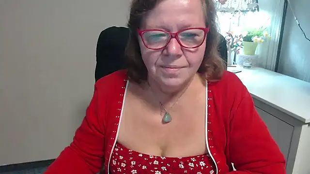Snapshot of Adelewildx chatting on September 18, 2025, 3:31 am Adelewildx online show from September 18, 2025, 3:31 am