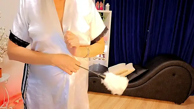 CaringSophie online show from February 28, 2026, 6:29 pm