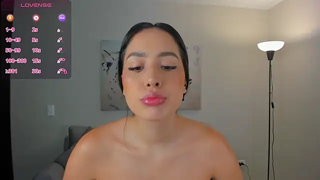 Snapshot of BrennaWalker chatting on October 7, 2025, 9:38 pm BrennaWalker online show from October 7, 2025, 9:38 pm