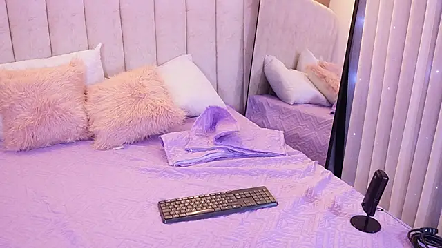 Snapshot of emyli_sw_ chatting on November 25, 2025, 3:07 am emyli sw online show from November 25, 2025, 3:07 am