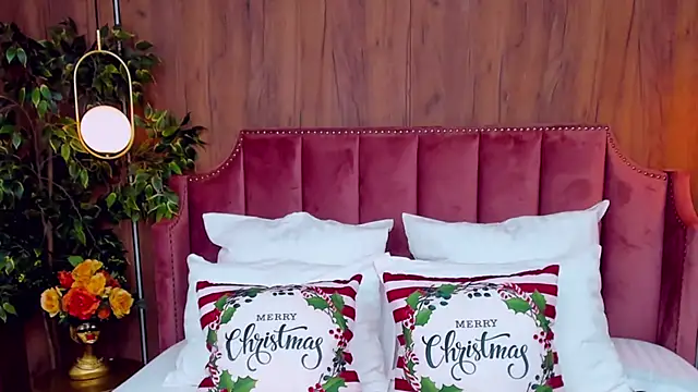 AdoraLynn online show from December 14, 2024, 9:24 pm