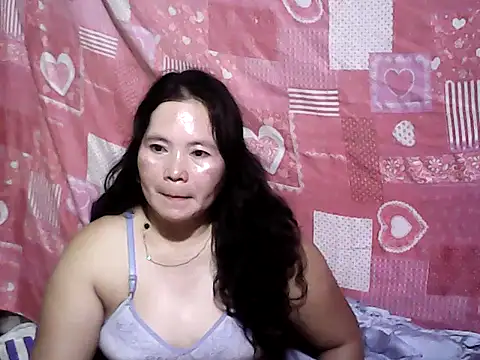 Snapshot of hotpusie_4u chatting on June 2, 2026, 7:03 pm hotpusie 4u online show from June 2, 2026, 7:03 pm