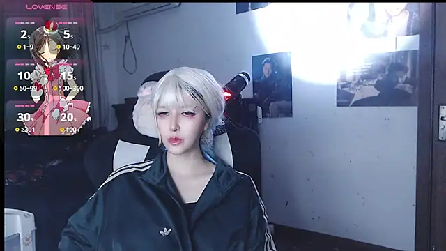 candy cola online show from September 27, 2025, 3:12 am