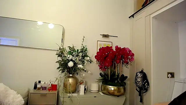 Snapshot of Carlamodel chatting on November 12, 2025, 11:30 pm Carlamodel online show from November 12, 2025, 11:30 pm