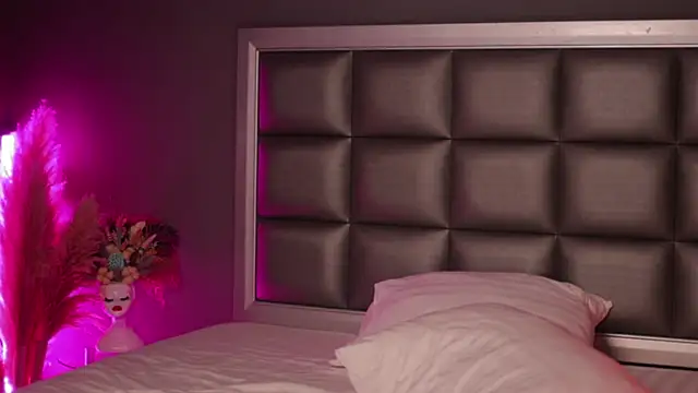 Anais Bloom online show from March 10, 2025, 11:38 pm